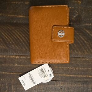 Giani Bernini Tan Leather Wallet